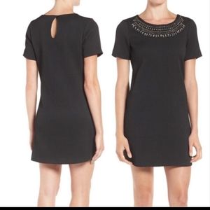 CUPCAKES & CASHMERE MEDORA EMBELLISHED NECKLACE SHORT SLEEVE MINI DRESS MEDIUM